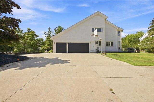 6122 Trailwood Lane, West Bloomfield, MI 48322