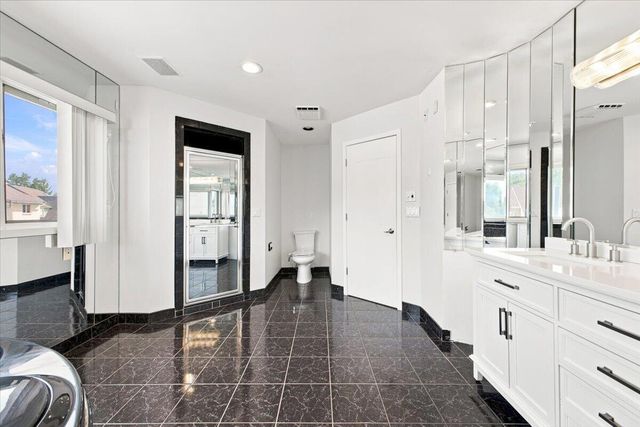6122 Trailwood Lane, West Bloomfield, MI 48322
