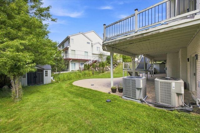 6122 Trailwood Lane, West Bloomfield, MI 48322