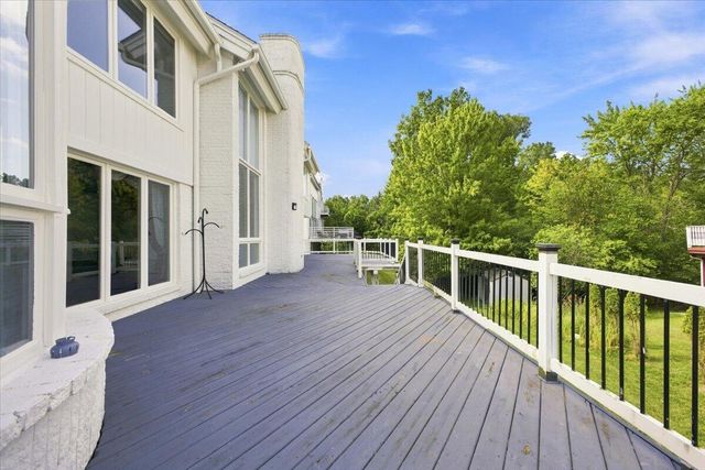 6122 Trailwood Lane, West Bloomfield, MI 48322