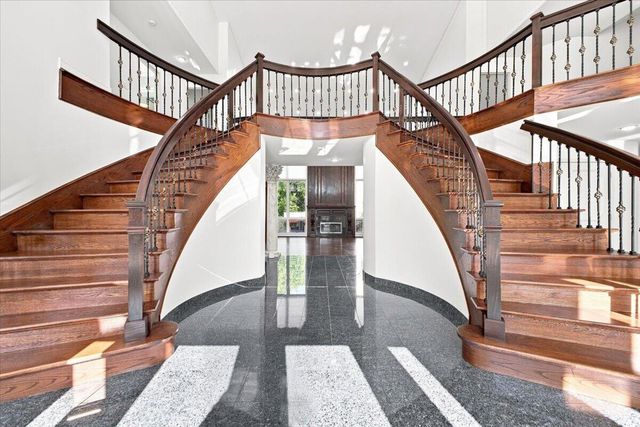 6122 Trailwood Lane, West Bloomfield, MI 48322