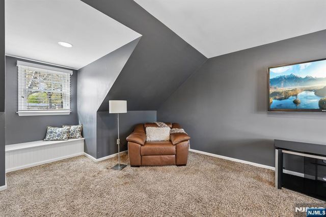488 Dorchester Road, Ridgewood, NJ 07450