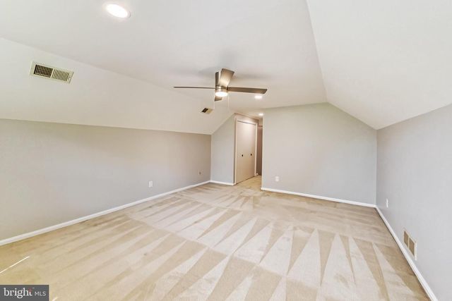 8403 POSTOAK RD, Potomac, MD 20854