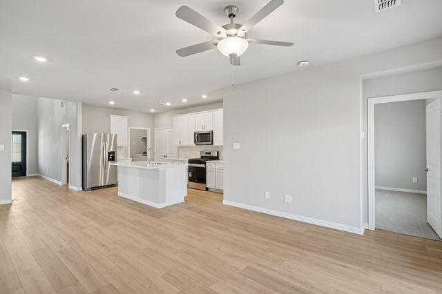 3611 Bonham Drive, Farmersville, TX 75442