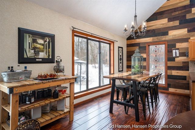 8482 S Cypress Avenue, Newaygo, MI 49337