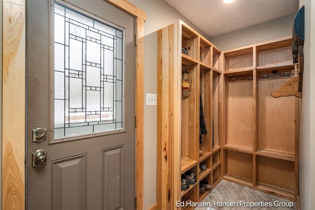 8482 S Cypress Avenue, Newaygo, MI 49337