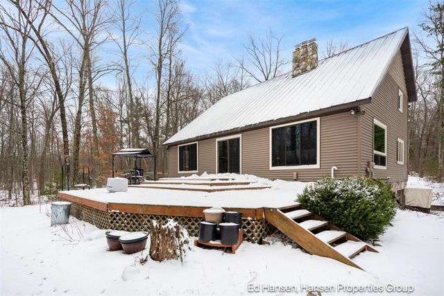 8482 S Cypress Avenue, Newaygo, MI 49337