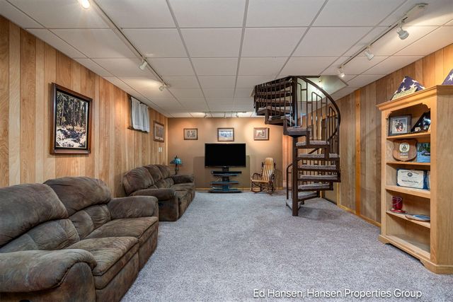 8482 S Cypress Avenue, Newaygo, MI 49337