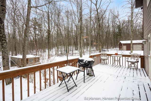 8482 S Cypress Avenue, Newaygo, MI 49337