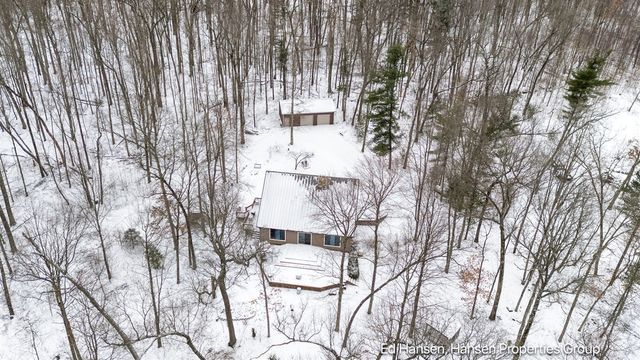 8482 S Cypress Avenue, Newaygo, MI 49337