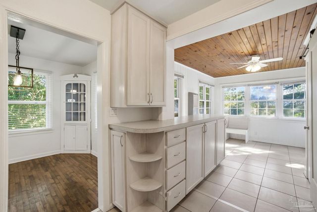 1715 E Hatton St, Pensacola, FL 32503