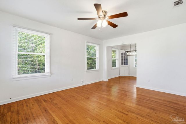 1715 E Hatton St, Pensacola, FL 32503