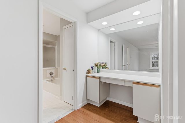 4807 Stonehedge Road, Edison, NJ 08820