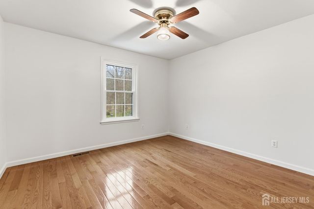 4807 Stonehedge Road, Edison, NJ 08820