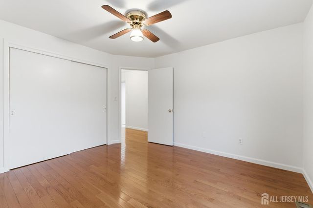 4807 Stonehedge Road, Edison, NJ 08820