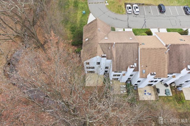 4807 Stonehedge Road, Edison, NJ 08820