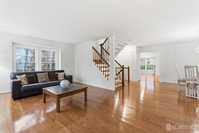 4807 Stonehedge Road, Edison, NJ 08820