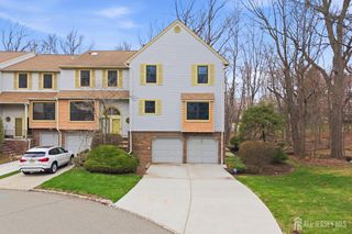 4807 Stonehedge Road, Edison, NJ 08820