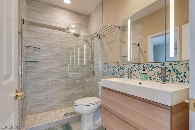 709 Sir James Bridge Way, Las Vegas, NV 89145