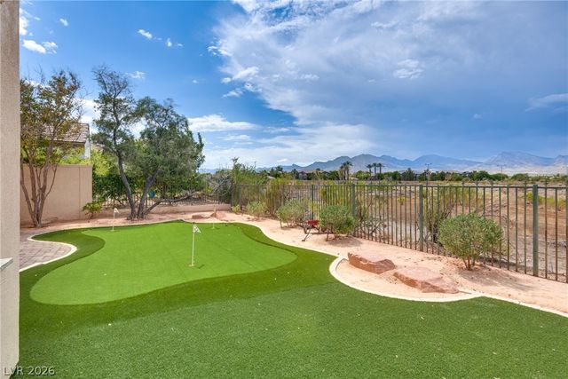 709 Sir James Bridge Way, Las Vegas, NV 89145
