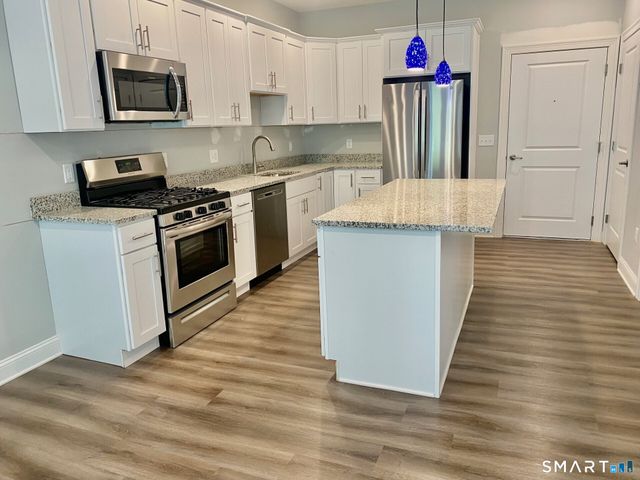 5 Cherry Brook Road 309, Canton, CT 06019