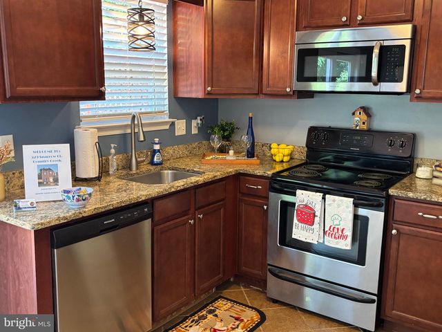 529 SPARROW CT, Newark, DE 19702