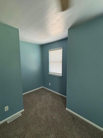 529 SPARROW CT, Newark, DE 19702
