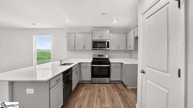 131 Lazzon Road, Moore, SC 29369