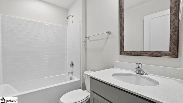 131 Lazzon Road, Moore, SC 29369