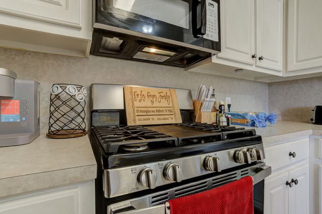 1511 Nottingham Avenue, Wolfforth, TX 79382