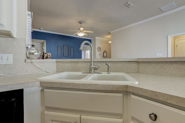 1511 Nottingham Avenue, Wolfforth, TX 79382