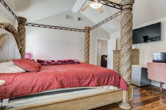 1511 Nottingham Avenue, Wolfforth, TX 79382