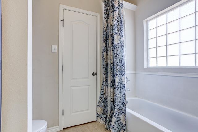 1511 Nottingham Avenue, Wolfforth, TX 79382