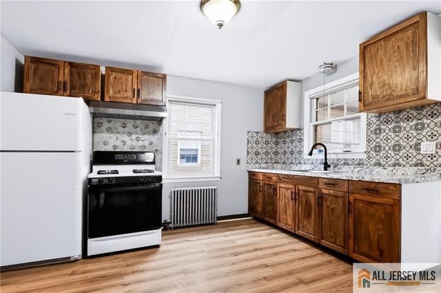 42 Burton Avenue, South River, NJ 08882