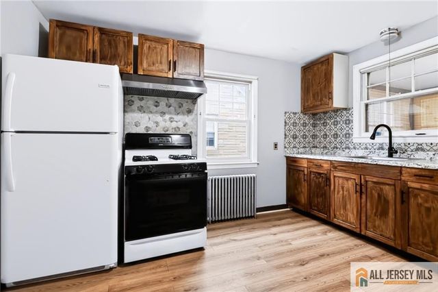 42 Burton Avenue, South River, NJ 08882