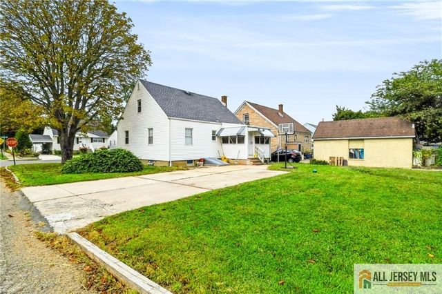 42 Burton Avenue, South River, NJ 08882