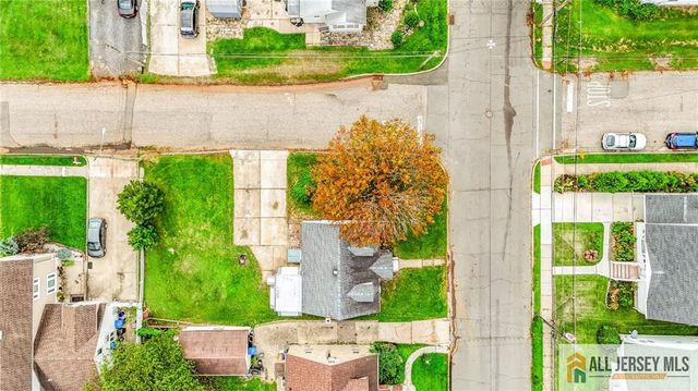 42 Burton Avenue, South River, NJ 08882