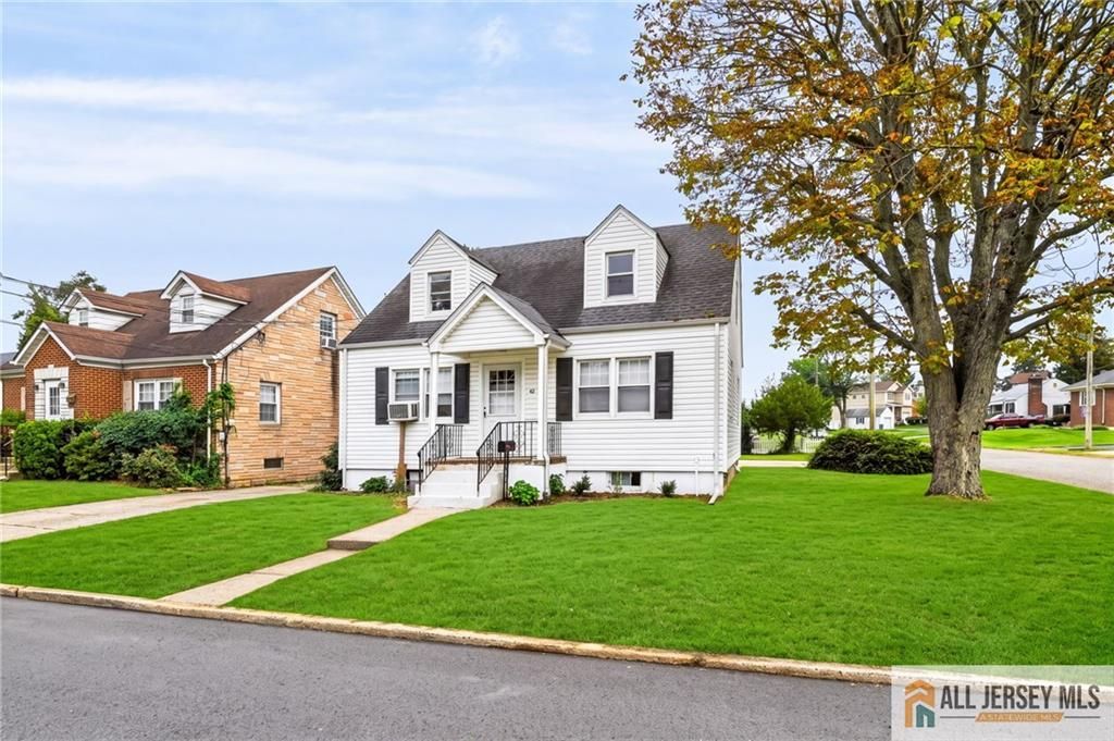 42 Burton Avenue, South River, NJ 08882