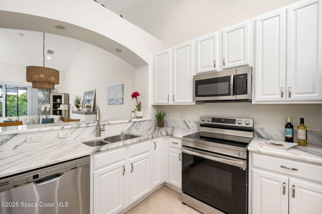 1639 Baseline Lane, Vero Beach, FL 32967