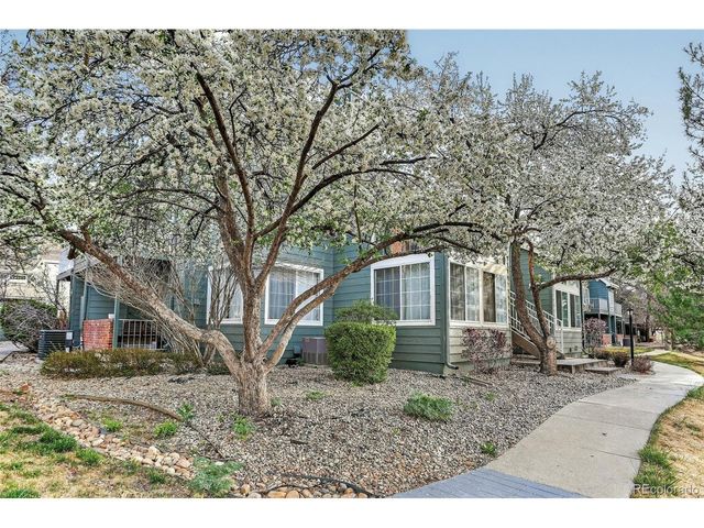 886 S Reed Ct E, Lakewood, CO 80226