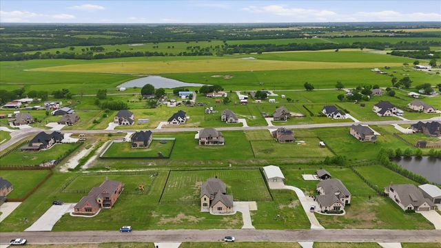 1053 Hickory Lane, Howe, TX 75459