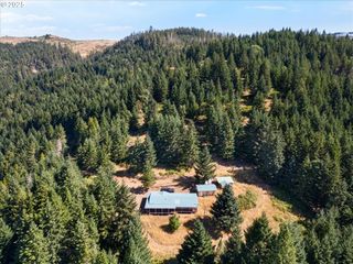 1070 MYSTIC MOUNTAIN Rd, Glide, OR 97443