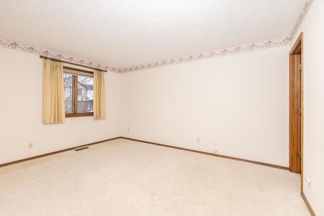 105 Carol Court C-1, Pontiac, IL 61764