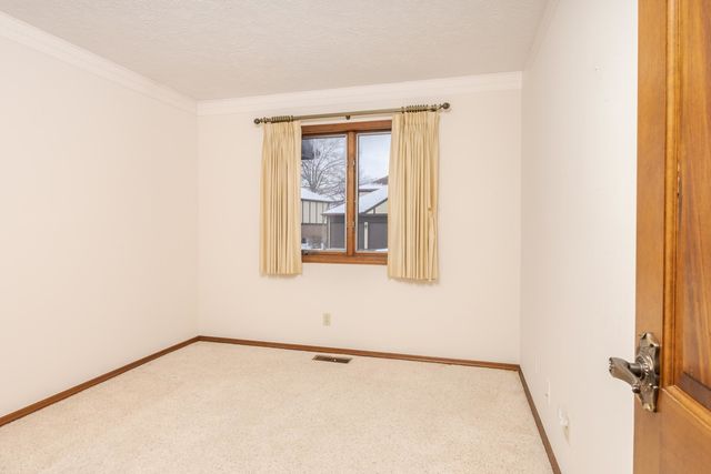 105 Carol Court C-1, Pontiac, IL 61764