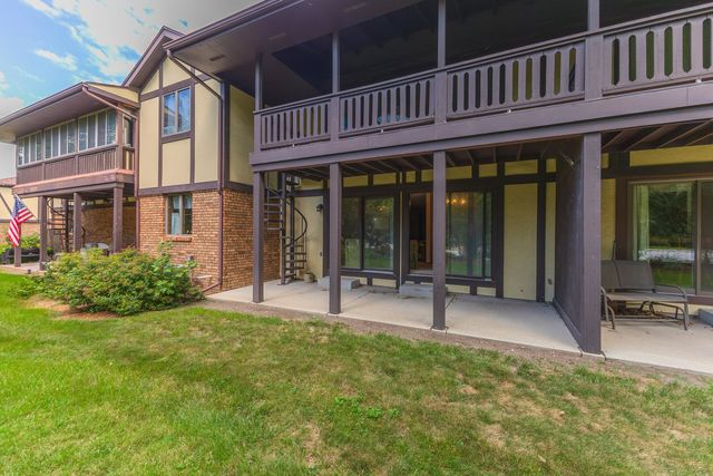 105 Carol Court C-1, Pontiac, IL 61764