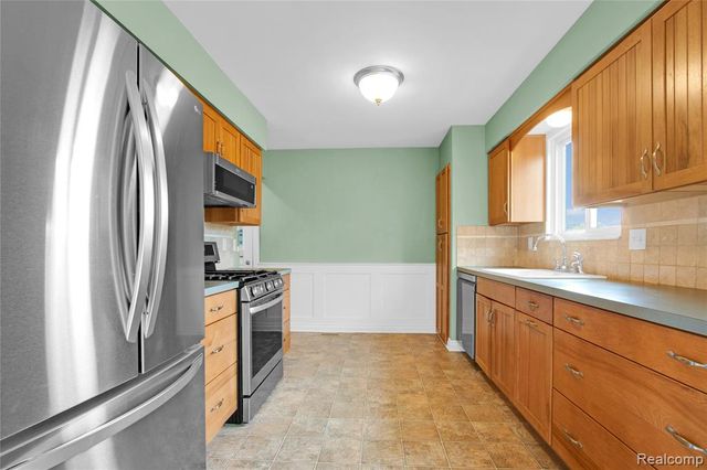 9093 Jordan Road, Grand Blanc, MI 48439