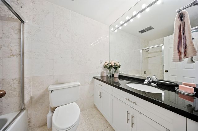 2001 Holcombe Boulevard 1106, Houston, TX 77030