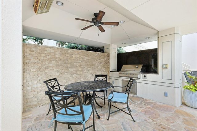 2001 Holcombe Boulevard 1106, Houston, TX 77030