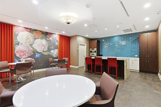 2001 Holcombe Boulevard 1106, Houston, TX 77030