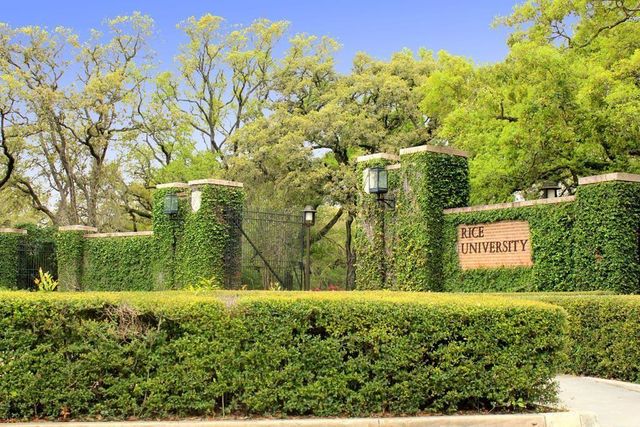 2001 Holcombe Boulevard 1106, Houston, TX 77030
